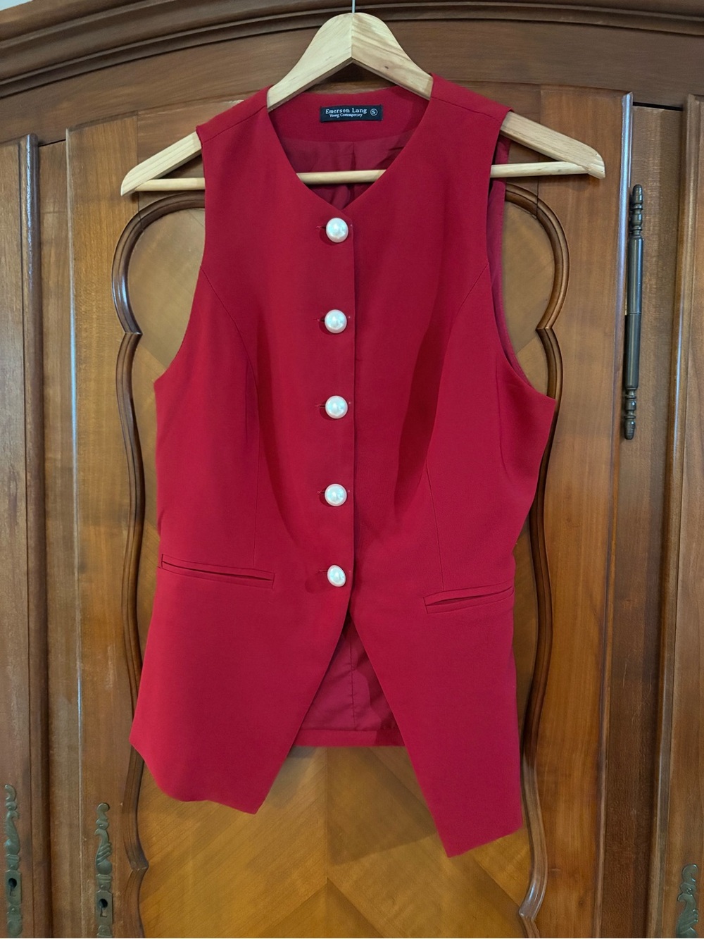 Emerson Lang Red Sleeveless Button Front Vest size small #1254